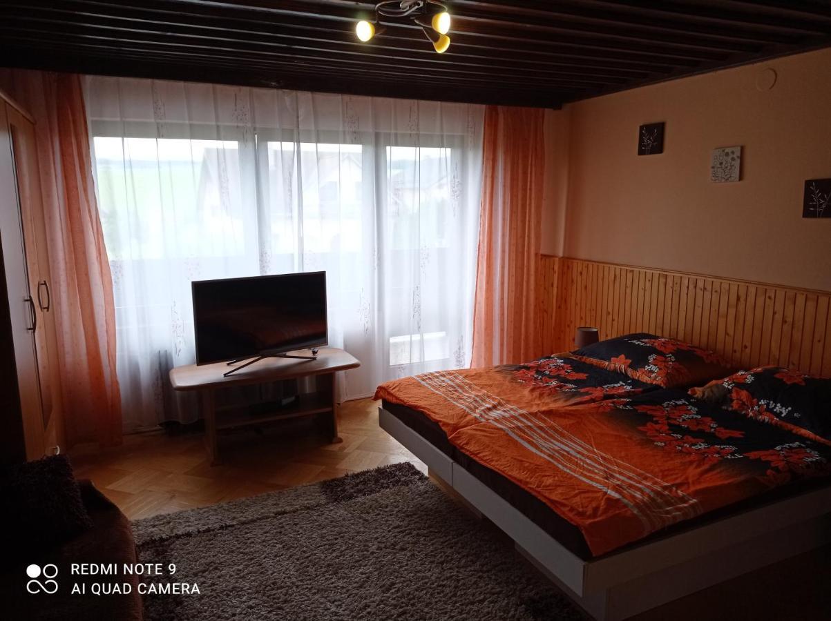 Penzión Sarka Hotel Strba Bagian luar foto
