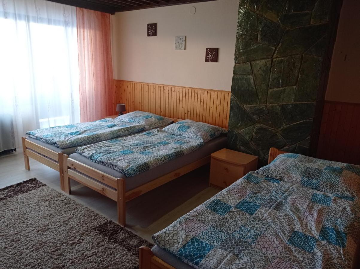 Penzión Sarka Hotel Strba Bagian luar foto