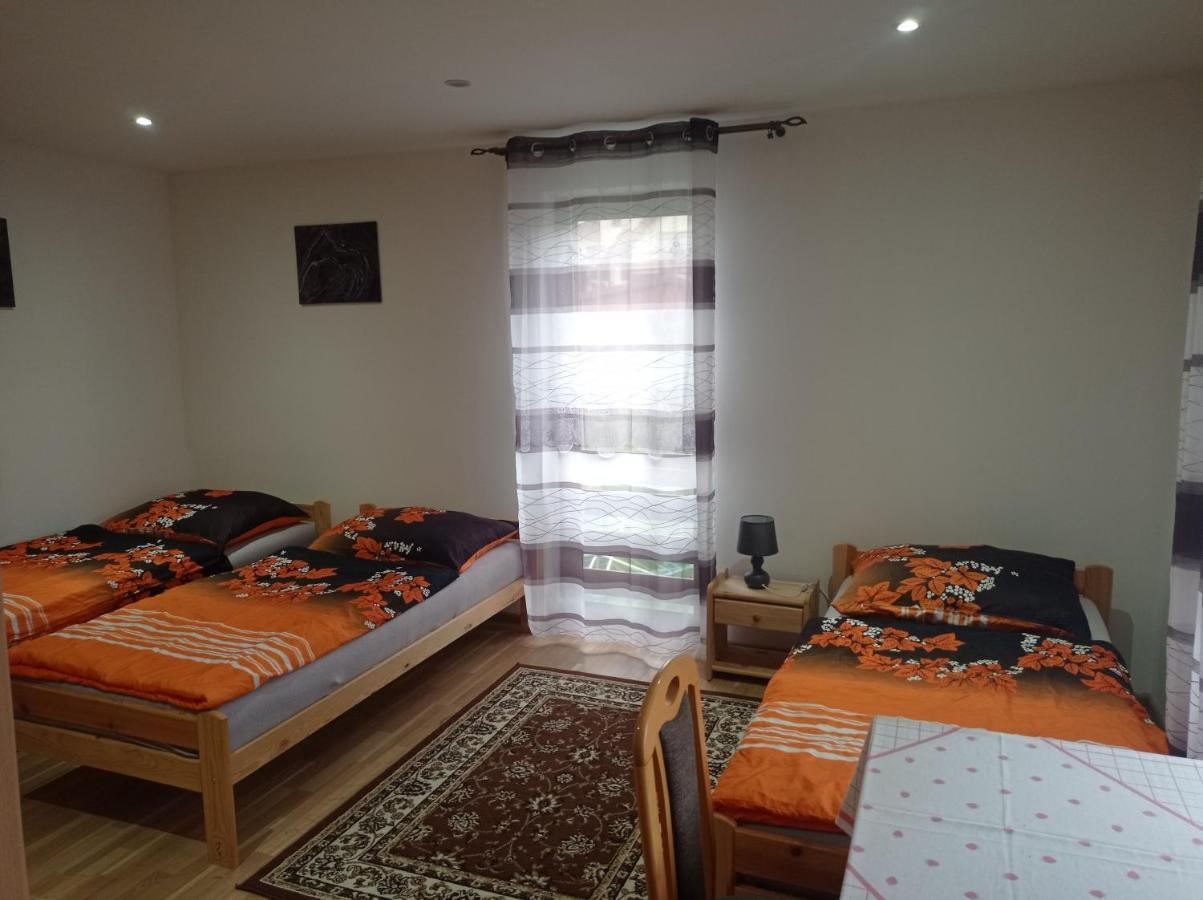 Penzión Sarka Hotel Strba Bagian luar foto