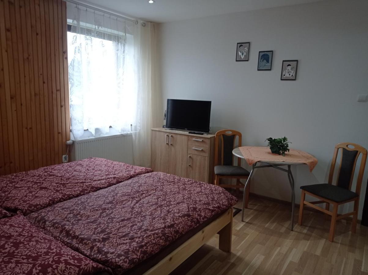 Penzión Sarka Hotel Strba Bagian luar foto